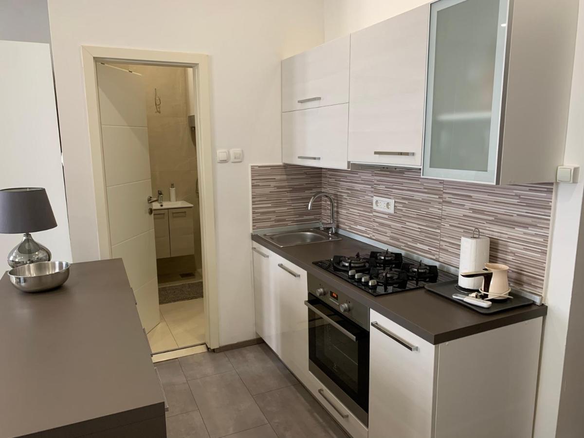 Zara City Apartments Eksteriør bilde