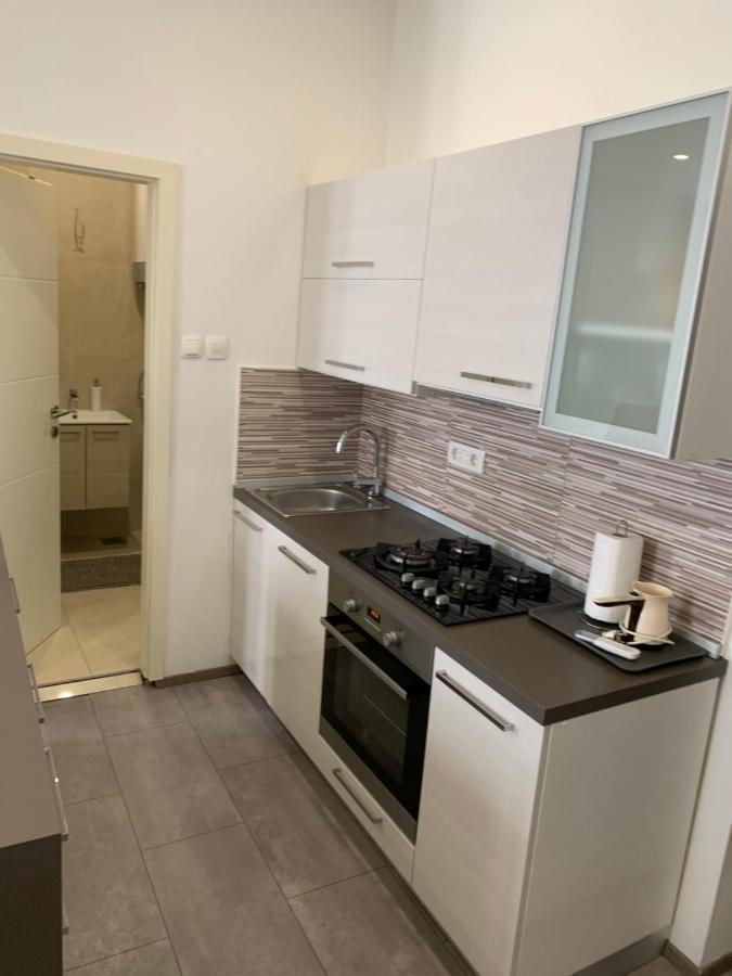Zara City Apartments Eksteriør bilde
